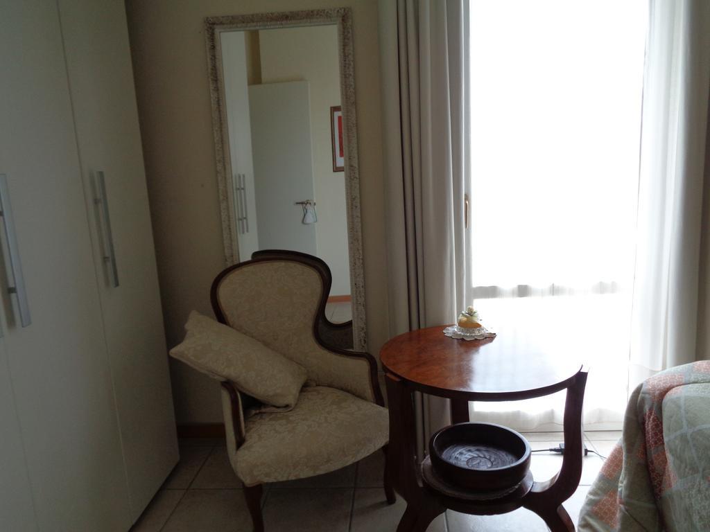 Liz Beth Apartment Lucca Phòng bức ảnh